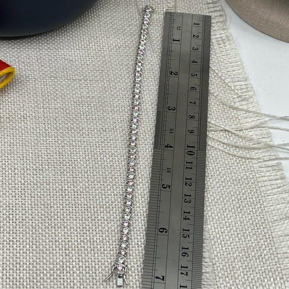 Vintage 925 Sterling Silver Tennis Bracelet – Pink & White CZ Alternating Stones - Picture 17 of 17